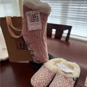 Muk Luks Blush Cabin Socks